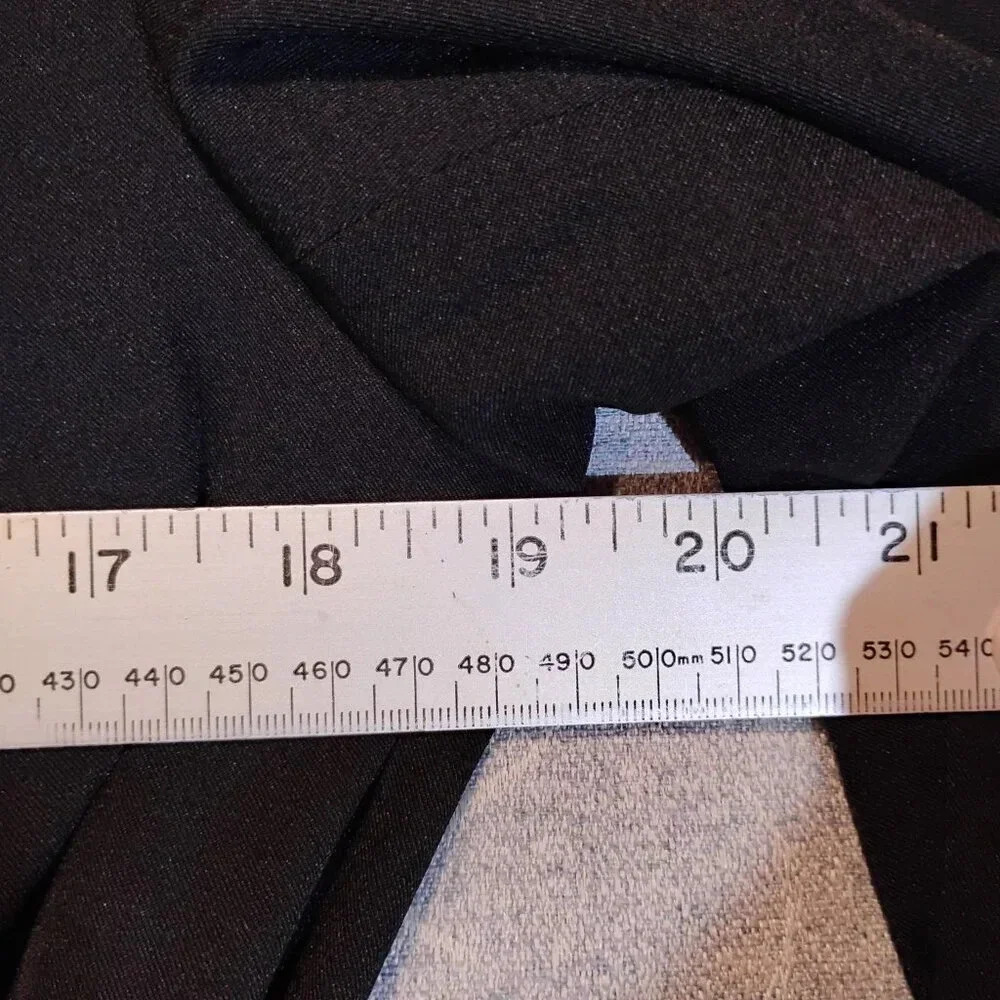 Novelti Adorable Junior NWOT Women's Black Full  Length Trench Coat in Size 7/8 - Picture 11 of 12